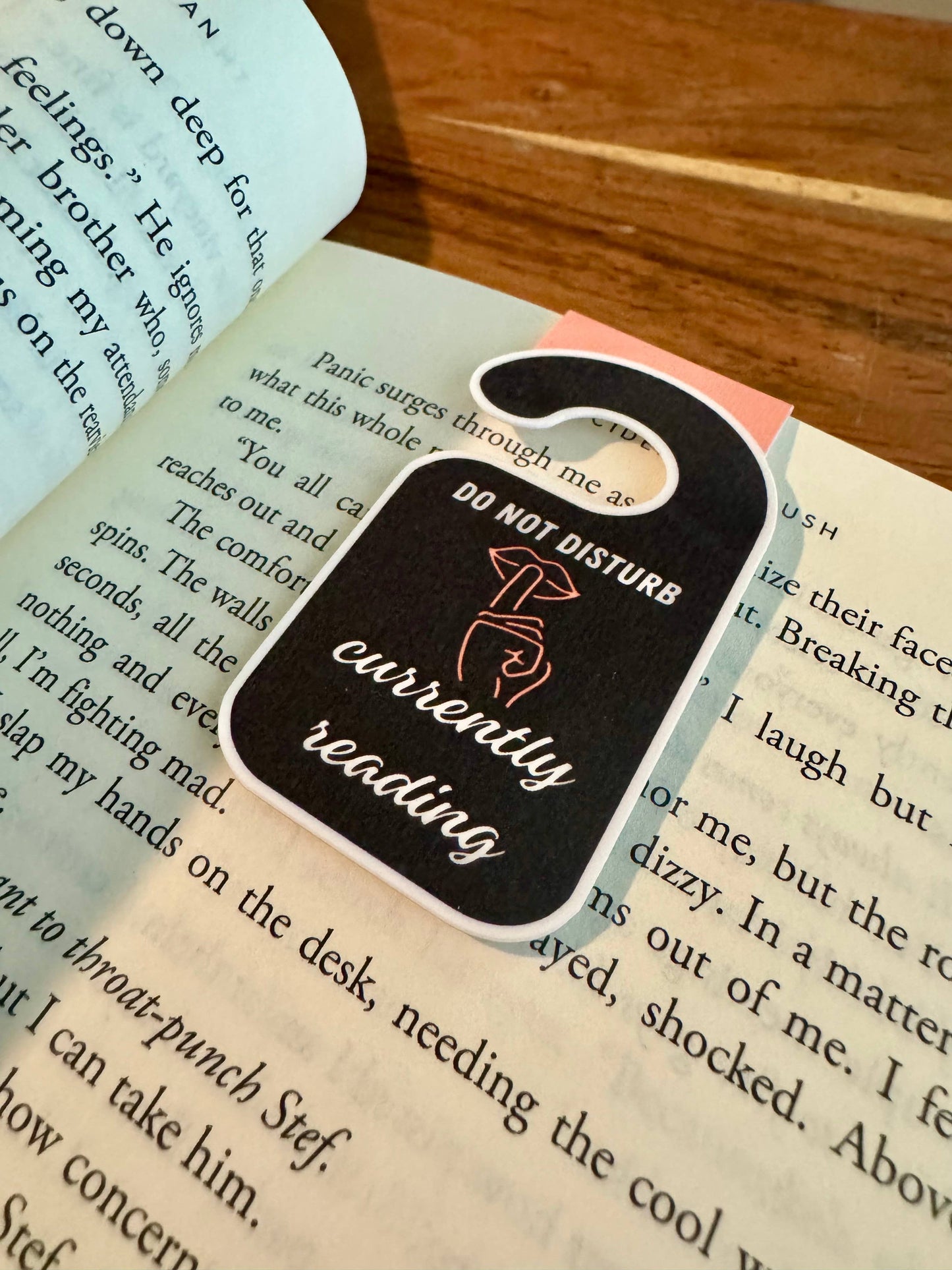 Bookmark Magnetic - Do Not Disturb Currently Reading