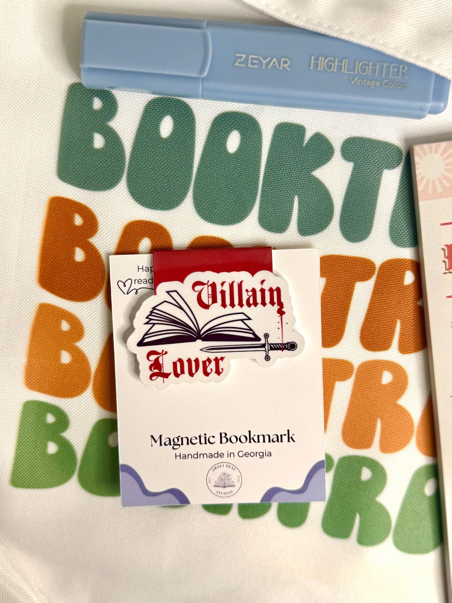 Magnetic Bookmark - Villain Lover