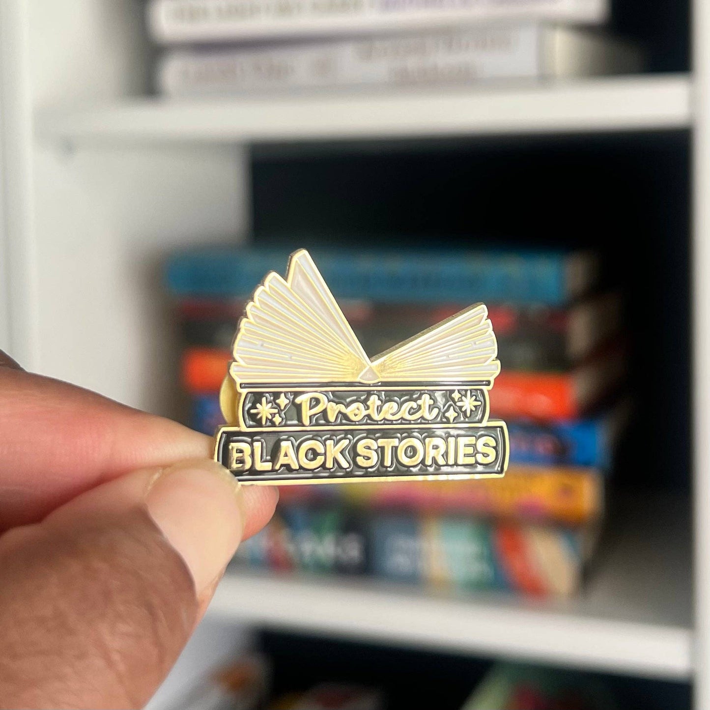 Lapel Pin Protect Black Stories